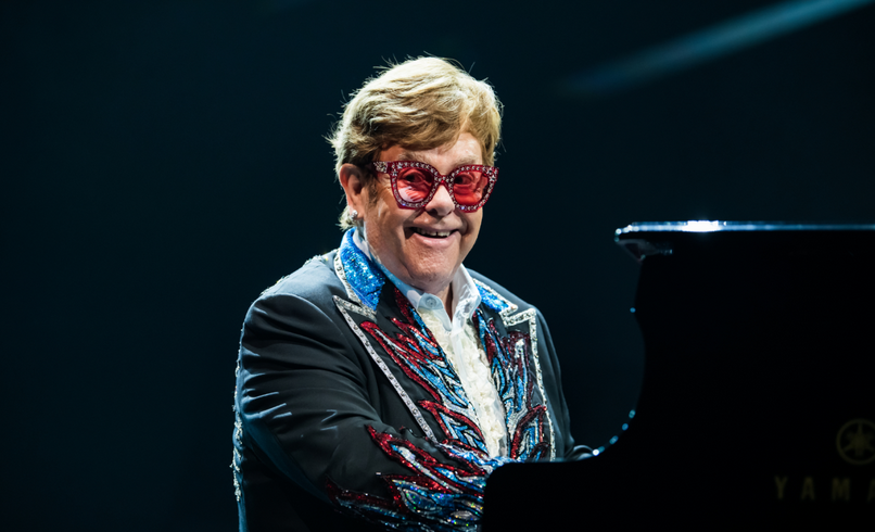 ELTON JOHN SE DESPIDE DE LOS ESCENARIOS PARA SIEMPRE