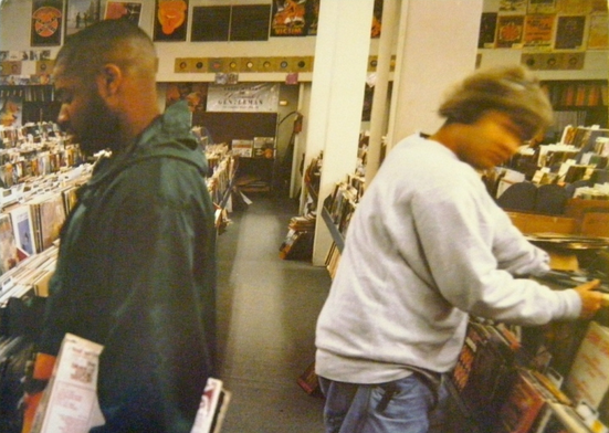 DJ SHADOW PREPARA UN TOUR POR EL 30 ANIVERSARIO DE 'ENDTRODUCING...'