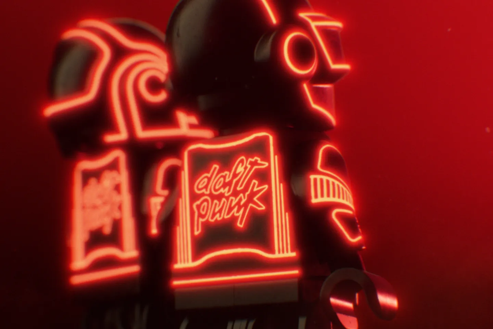 EL DÚO FRANCÉS DAFT PUNK ENTRA EN EL UNIVERSO DE FANTASÍA DE  LEGO