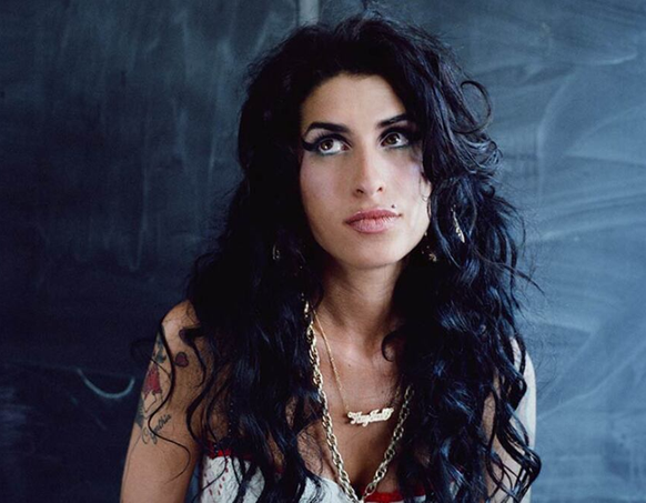 VEINTE AÑOS PARA CELEBRAR EL 'BACK TO BLACK' DE AMY WINEHOUSE