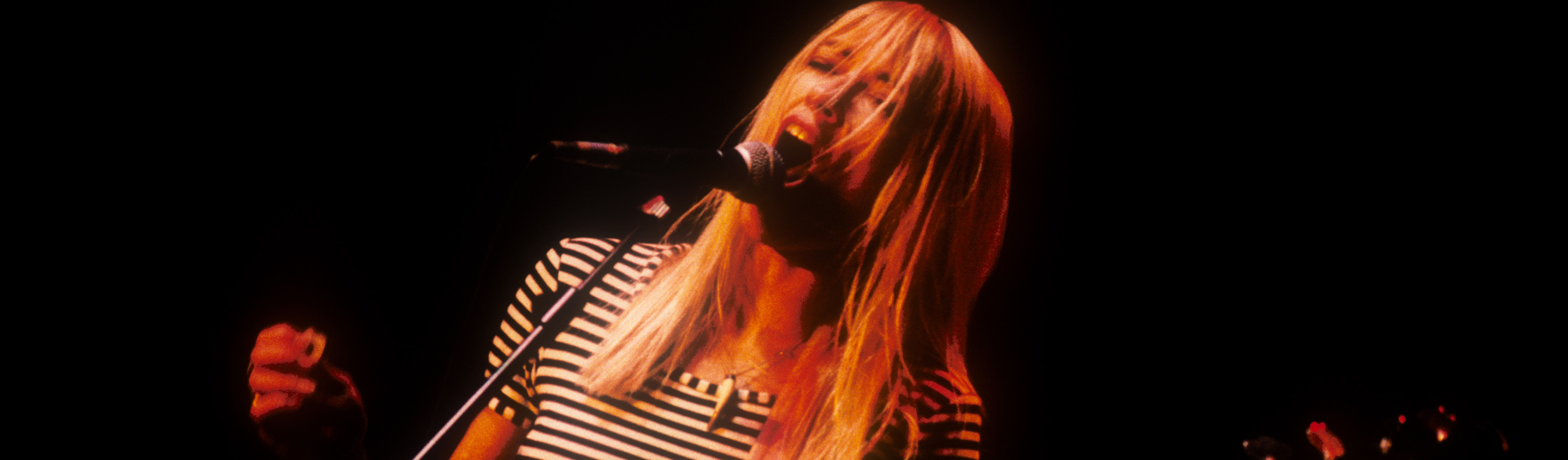 KIM GORDON ESTRENA SU PRIMER DISCO EN SOLITARIO